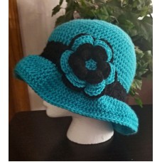 WOMAN&apos;S HANDCROCHETED SUN HAT WITH FLOWERTEAL & BLACKNEW  eb-77395177